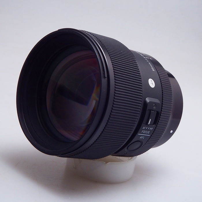 �y���Áz(�V�O�}) SIGMA 85/1.4 DG DN (A) E�}�E���g