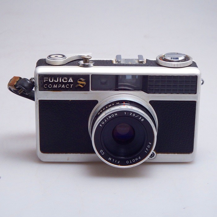 �y���Áz(�t�W�t�C����) FUJIFILM FUJICA COMPACT S