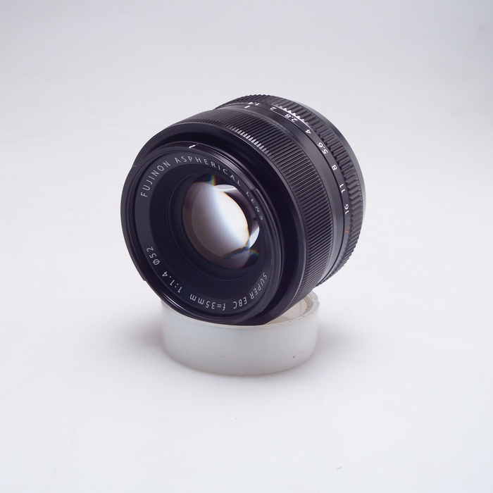 �y���Áz(�t�W�t�C����) FUJIFILM XF 35/1.4 R