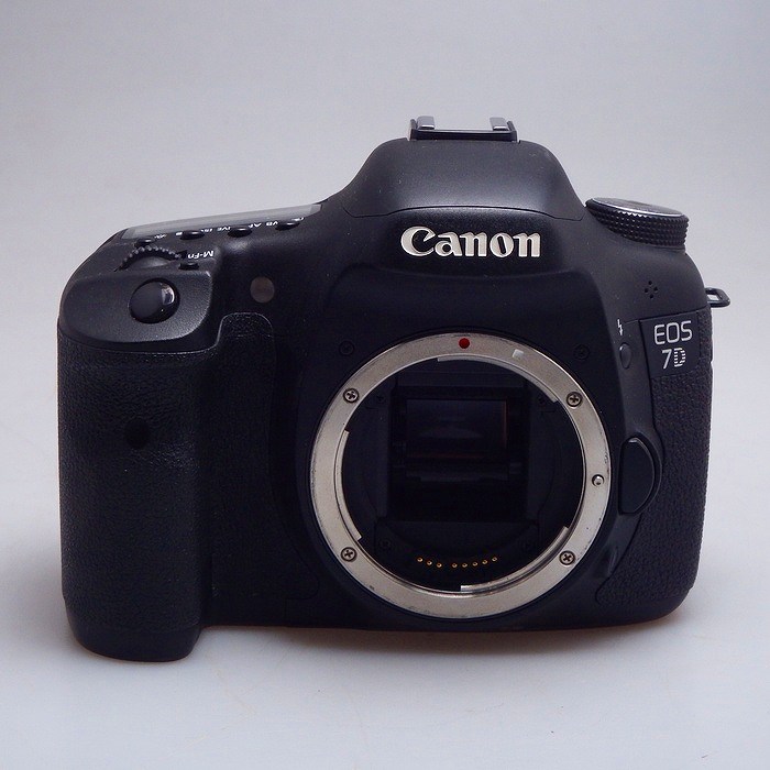 �y���Áz(�L���m��) Canon EOS 7D �{�f�B
