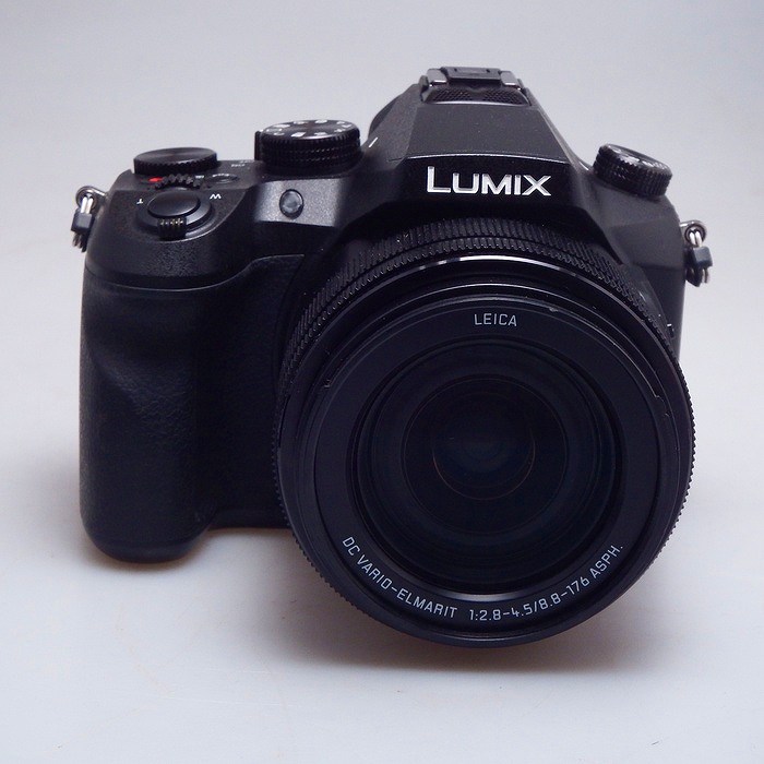 �y���Áz(�p�i�\�j�b�N) Panasonic DMC-FZH1