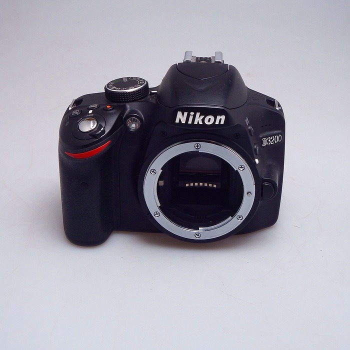 【中古】(ニコン) Nikon ニコン D3200 ボデイ ブラツク