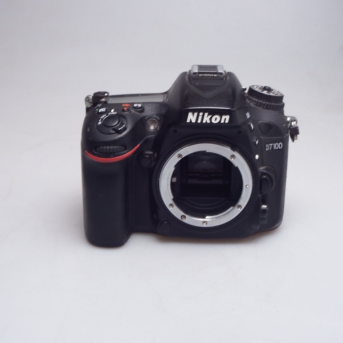 【中古】(ニコン) Nikon D7100