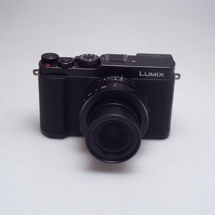 �y���Áz(�p�i�\�j�b�N) Panasonic LUMIX L10 �u���b�N DC-L10-K