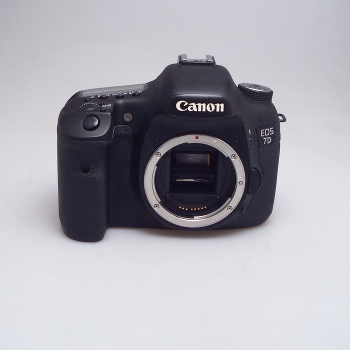 �y���Áz(�L���m��) Canon EOS 7D �{�f�B