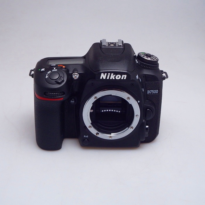 �y���Áz(�j�R��) Nikon D7500 �{�f�B