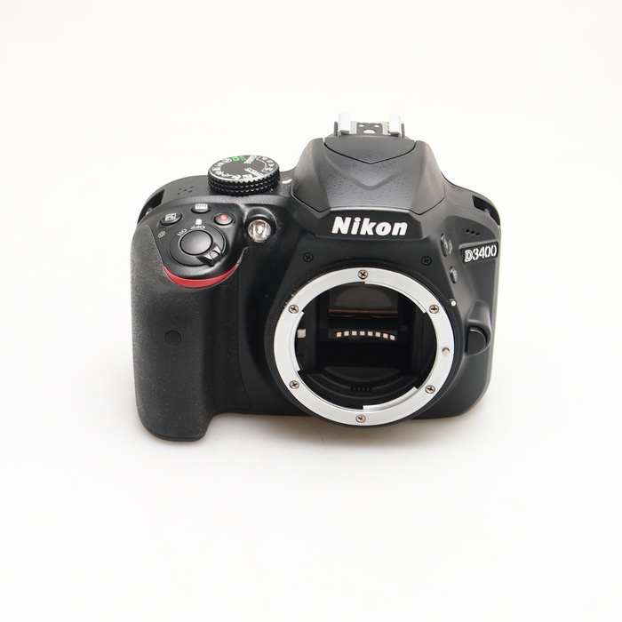 �y���Áz(�j�R��) Nikon D3400 �{�f�C �u���c�N