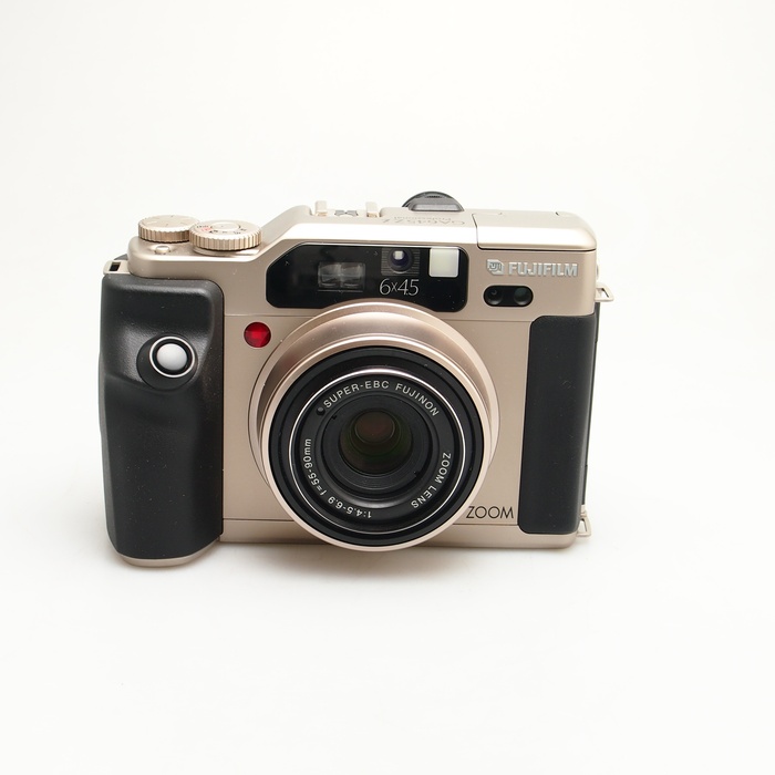 �y���Áz(�t�W�t�C����) FUJIFILM GA645Zi Professional