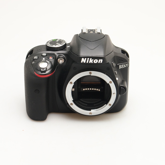 �y���Áz(�j�R��) Nikon D3300 �{�f�C �u���c�N