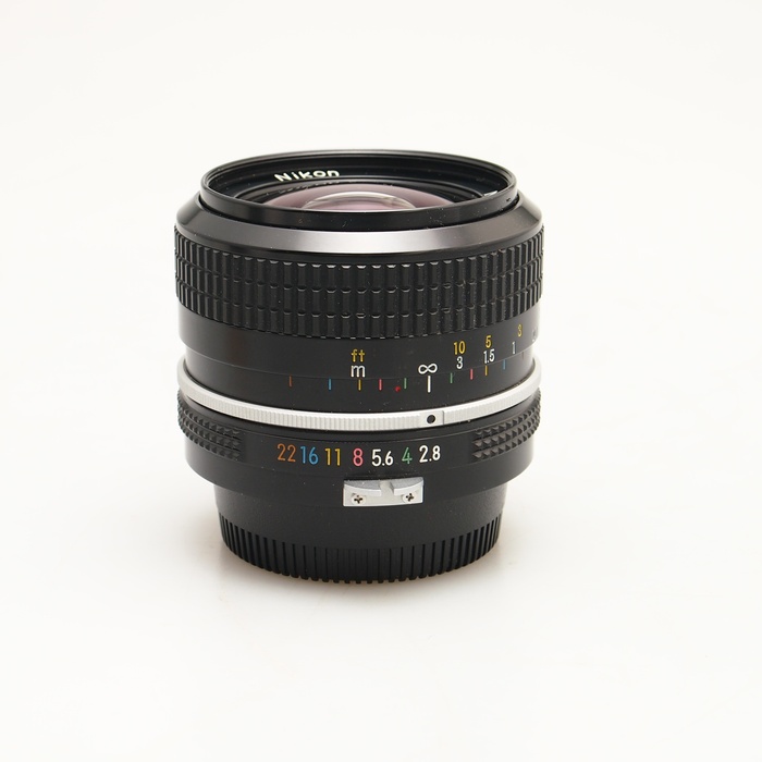 �y���Áz(�j�R��) Nikon NEW NIKKOR 24/2.8