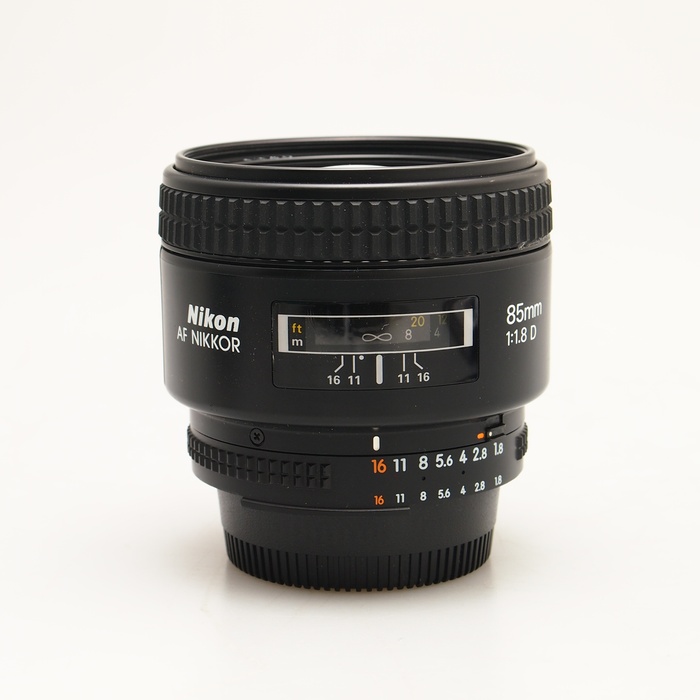 �y���Áz(�j�R��) Nikon AI AF 85/1.8D