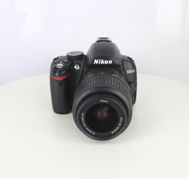【中古】(ニコン) Nikon D3000/18-55VR レンズキット