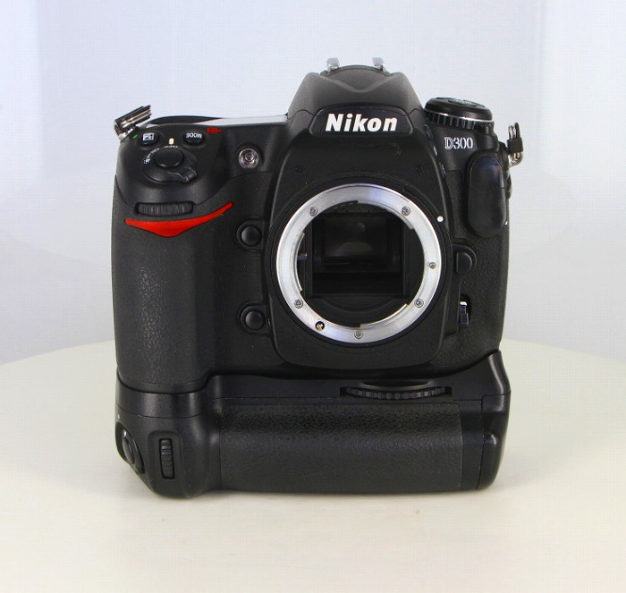 【中古】(ニコン) Nikon D300 MD-D10