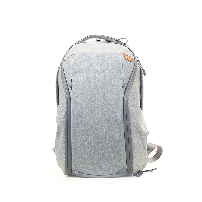 【中古】(ﾋﾟｰｸﾃﾞｻﾞｲﾝ) ﾋﾟｰｸﾃﾞｻﾞｲﾝ everyday backpack zip 15L