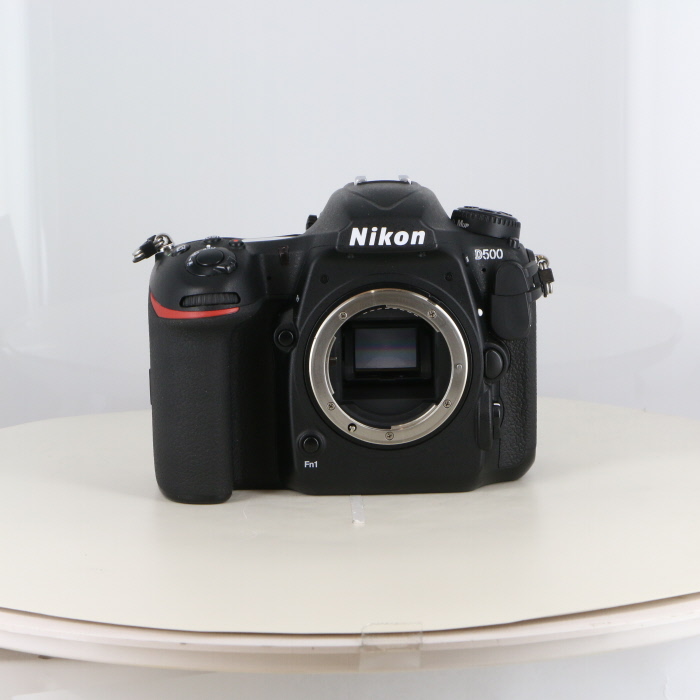 yÁz(jR) Nikon D500 {fC