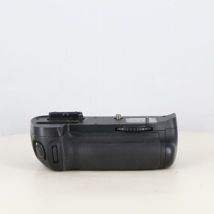 �y���Áz(�j�R��) Nikon MB-D14 �o�c�e���[�p�c�N