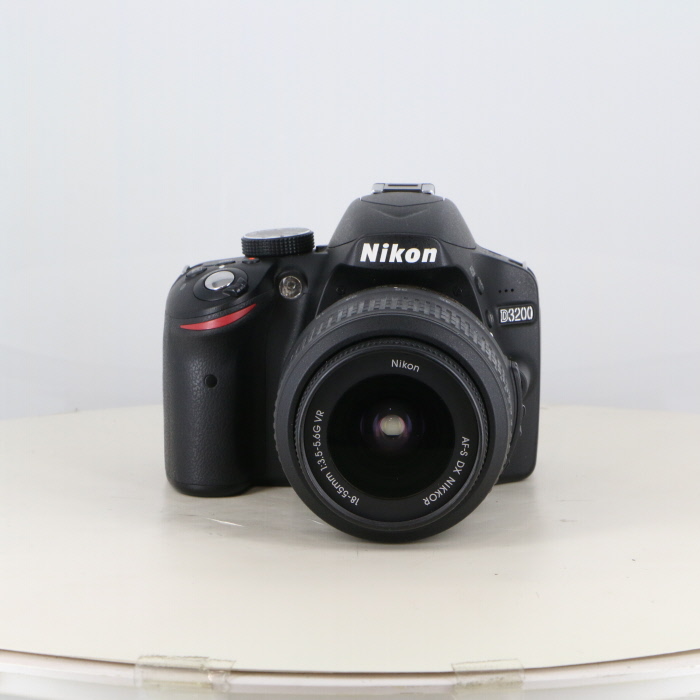 Nikon デジタル一眼レフカメラ D3200 200mmダブルズームキット 18-55mm