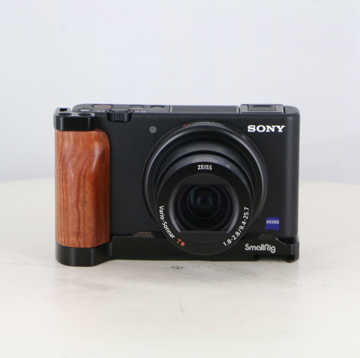 【中古品】SONY デジタルカメラ ZV-1 Sony ZV-1 20.1MP Digital Compact Camera for Photography, Point