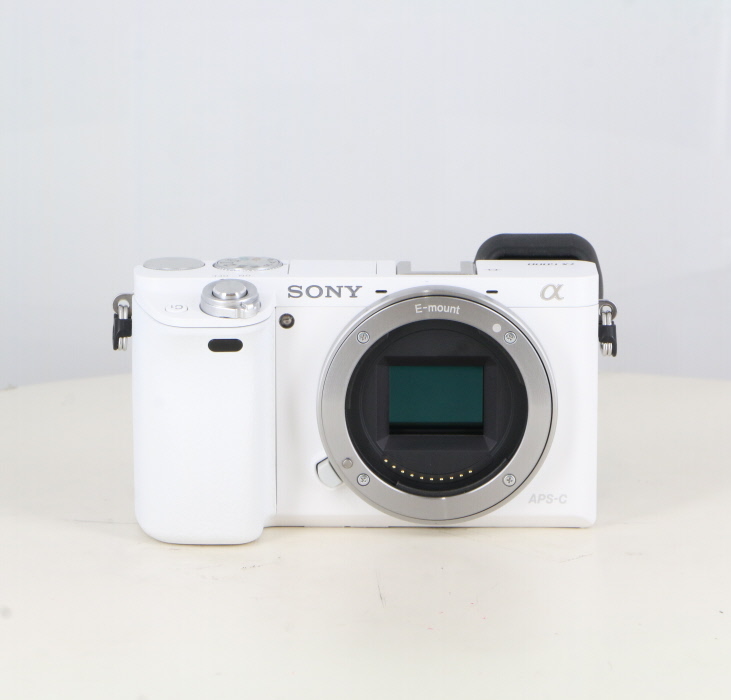 �y���Áz(�\�j�[) SONY ��6000 (ILCE-6000) �{�f�B �z���C�g