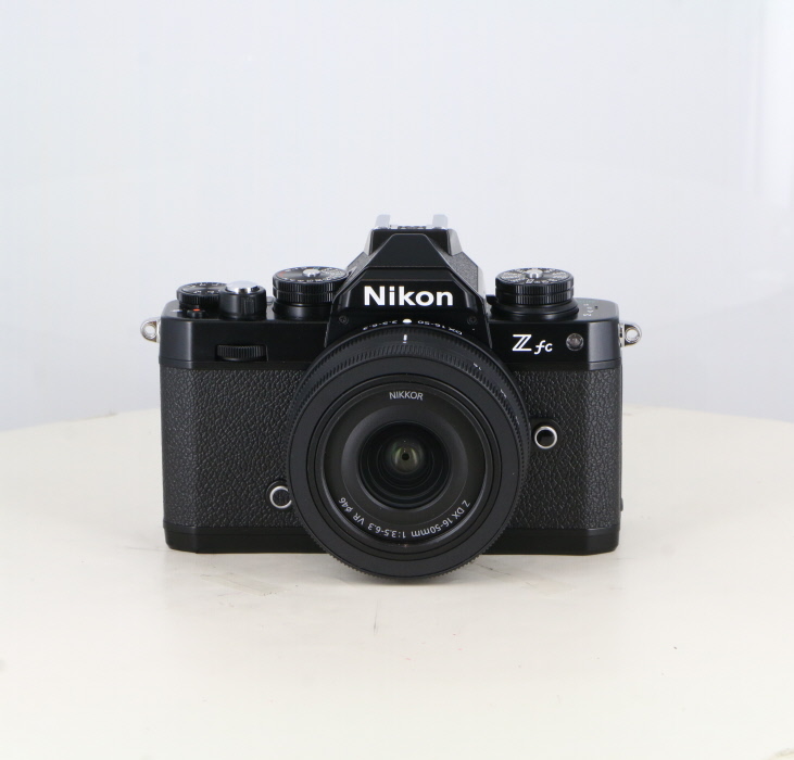 �y���Áz(�j�R��) Nikon Z FC 16-50 VR �����Y�L�c�g
