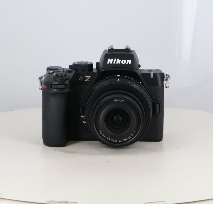 �y���Áz(�j�R��) Nikon Z50II+Z DX 16-50 VR �����Y�L�c�g