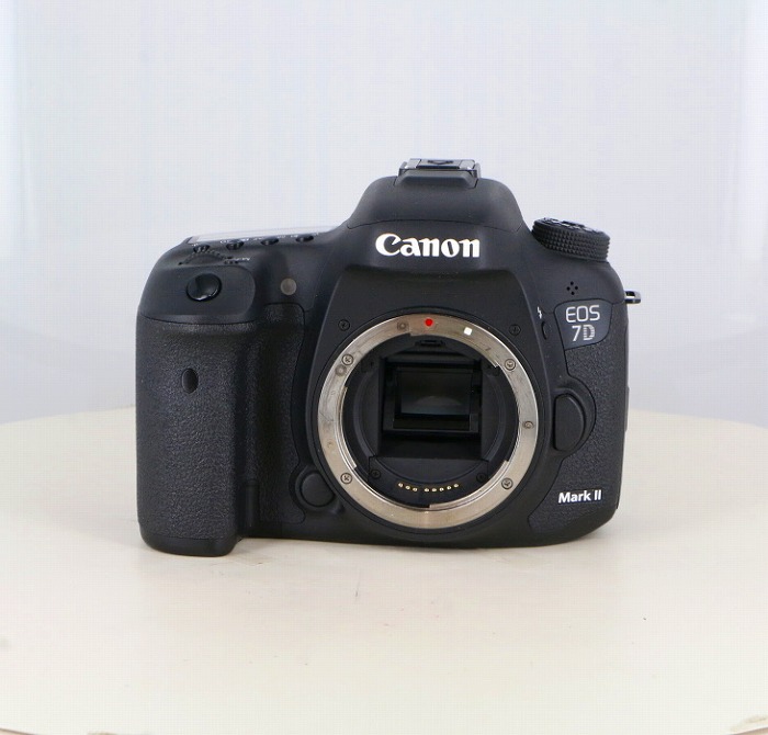 �y���Áz(�L���m��) Canon EOS 7D MarkII �{�f�B