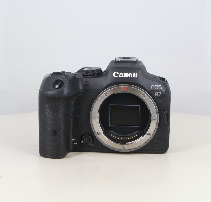 �y���Áz(�L���m��) Canon EOS R7 �{�f�B