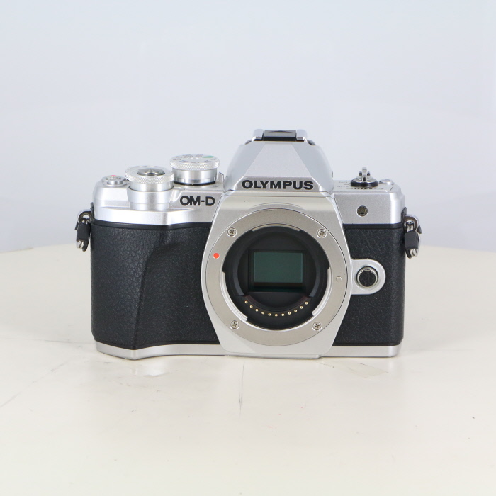 【中古】(オリンパス) OLYMPUS OM-D E-M10 MARKIII ボディ シルバー