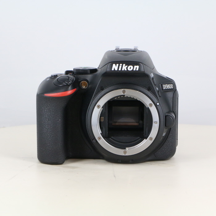 �y���Áz(�j�R��) Nikon D5600 �{�f�C