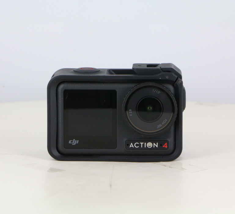 �y���Áz(DJI) DJI ACTION 4