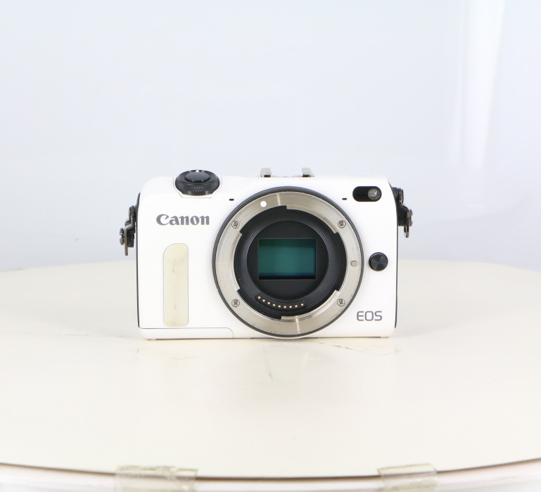 �y���Áz(�L���m��) Canon EOS M2 �{�f�C �z���C�g
