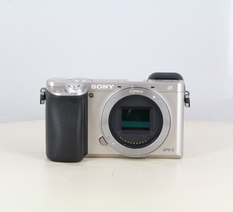 �y���Áz(�\�j�[) SONY ��6000 (ILCE-6000) �{�f�C