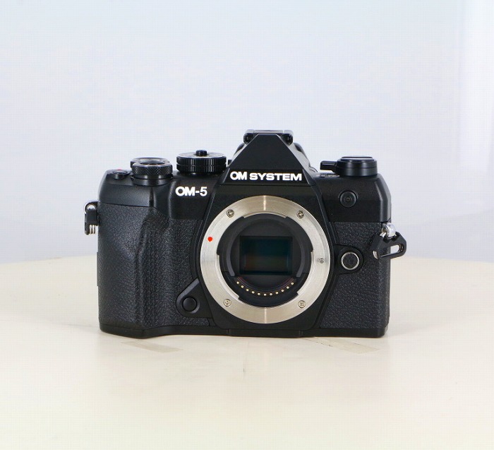 �y���Áz(�I�[�G���V�X�e��) OM SYSTEM OM-5 MarkII �{�f�B �u���b�N