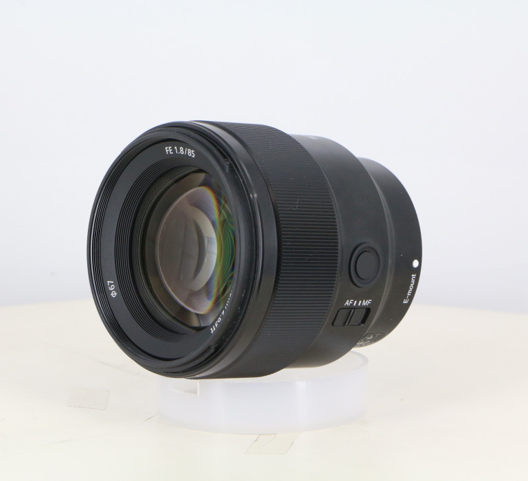 �y���Áz(�\�j�[) SONY FE85/1.8