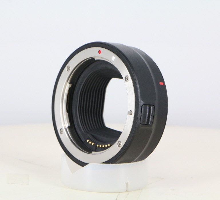 �y���Áz(�L���m��) Canon �}�E���g�A�_�v�^�[ EF-EOS R