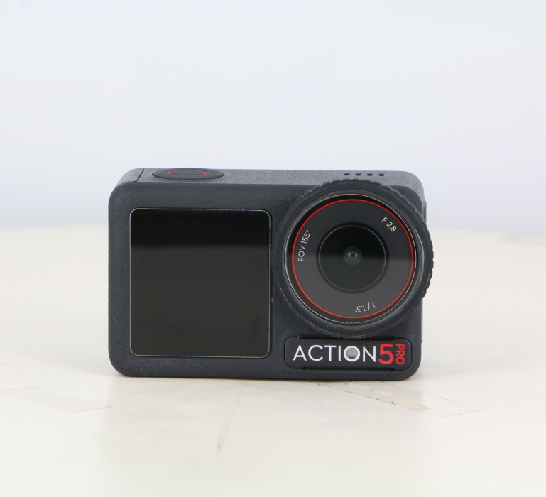 �y���Áz(DJI) DJI OSMO ACTION5 PRO�X�^���_�[�h�R���{