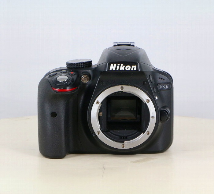 �y���Áz(�j�R��) Nikon D3300 �{�f�C �u���c�N