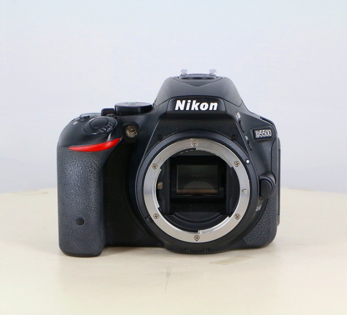 �y���Áz(�j�R��) Nikon D5500 �{�f�B �u���b�N