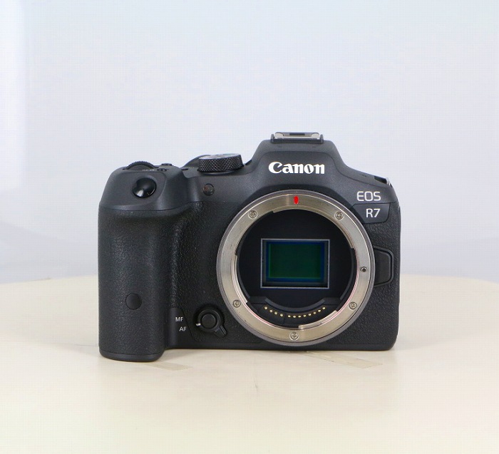 �y���Áz(�L���m��) Canon EOS R7 �{�f�B