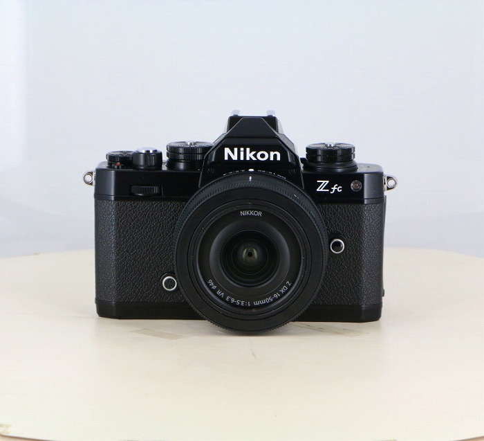 �y���Áz(�j�R��) Nikon Z fc+16-50 VR �����Y�L�c�g �u���c�N