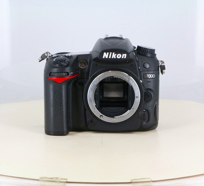 �y���Áz(�j�R��) Nikon D7000 �{�f�B