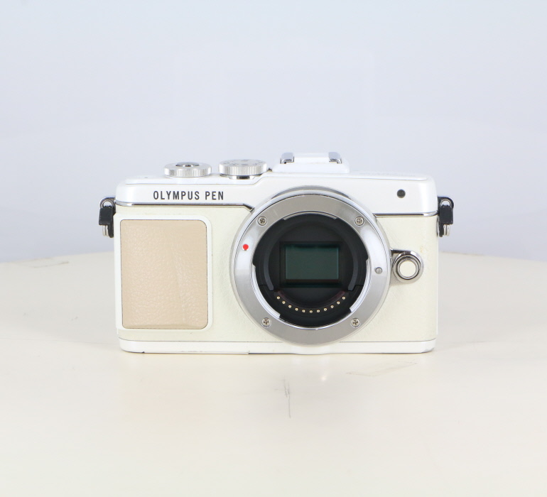 �y���Áz(�I�����p�X) OLYMPUS E-PL7 �{�f�C �z���C�g