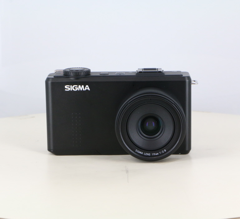 �y���Áz(�V�O�}) SIGMA DP1 Merrill