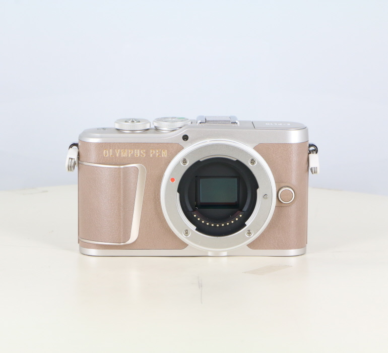 �y���Áz(�I�����p�X) OLYMPUS E-PL10 �{�f�B �u���E��