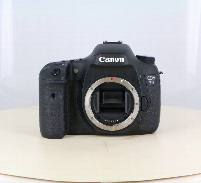 �y���Áz(�L���m��) Canon EOS7D �{�f�B