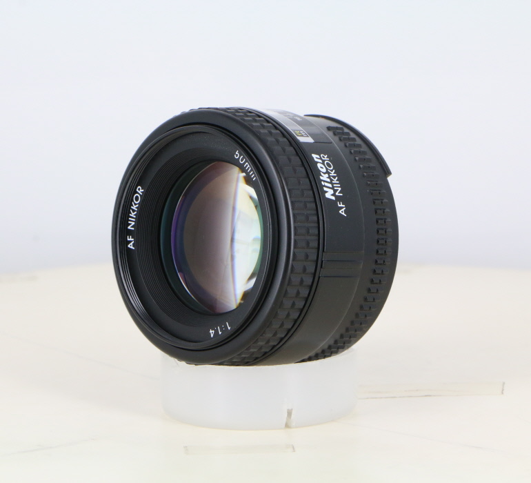 �y���Áz(�j�R��) Nikon AF 50/1.4