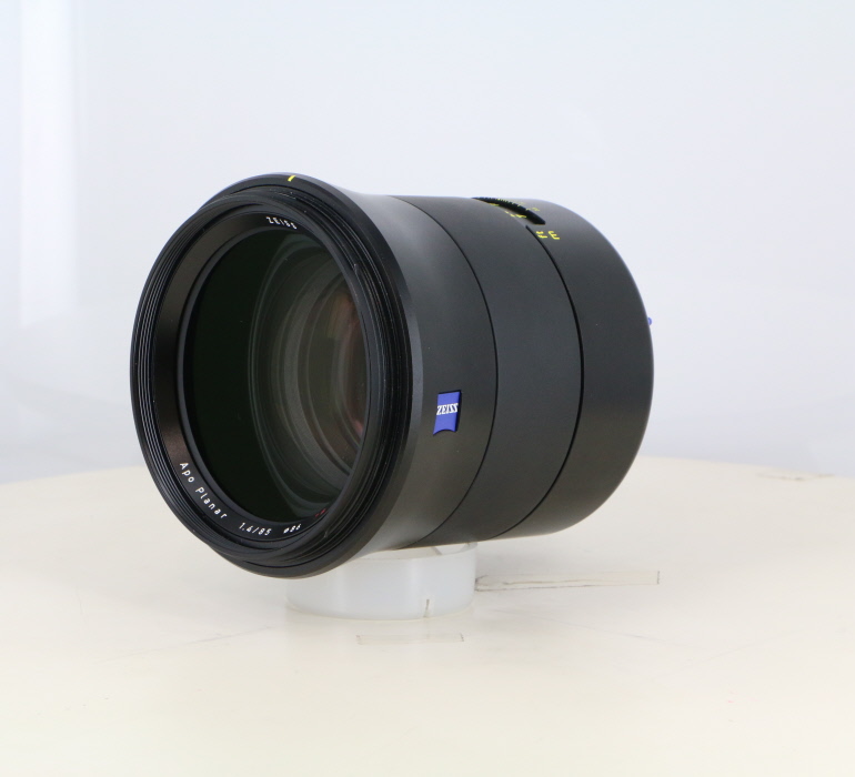 �y���Áz(�c�A�C�X) ZEISS Otus85/1.4ZE �L���m��EF�}�E���g�p