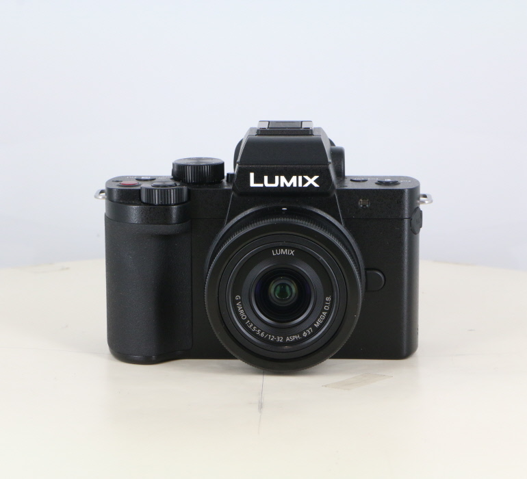 �y���Áz(�p�i�\�j�b�N) Panasonic DC-G100D+12-32/3.5-5.6