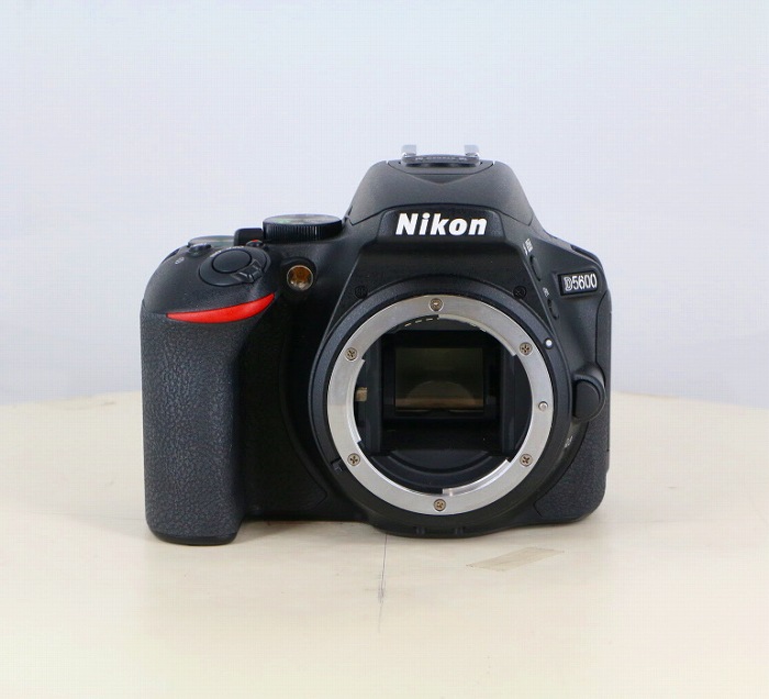 �y���Áz(�j�R��) Nikon D5600 �{�f�C