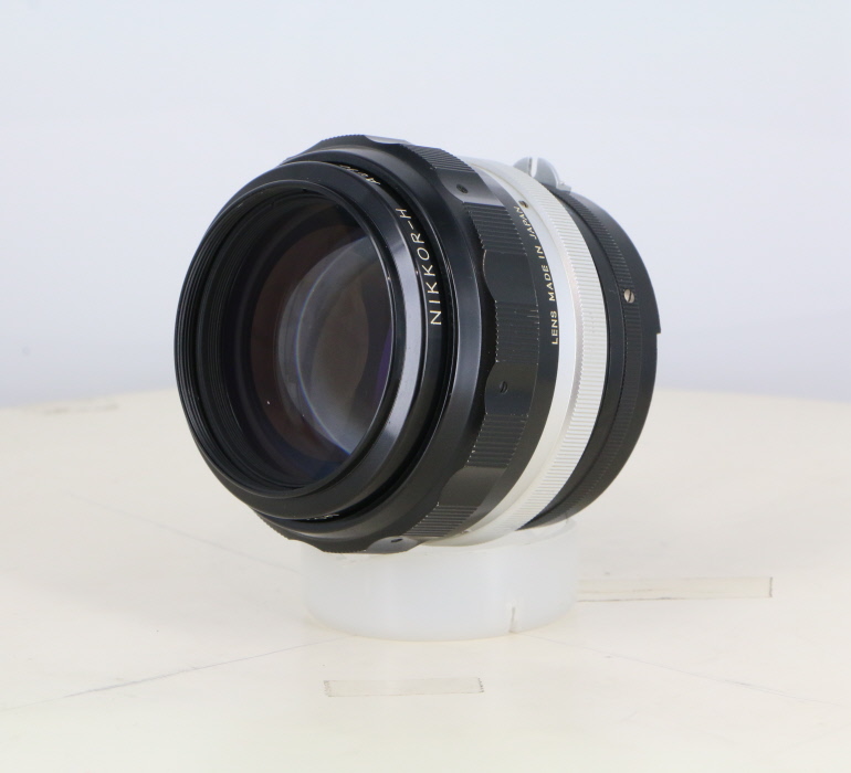 �y���Áz(�j�R��) Nikon �I�[�g�j�b�R�[�� 85/1.8